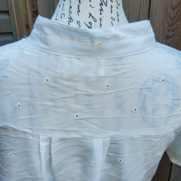 Peach Love Eyelet Embroidered Tunic Top Women's Size Medium EUC - Picture 8 of 9